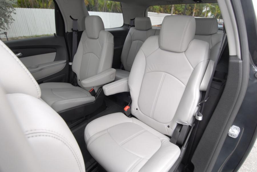  GMC Acadia 2011 года  (фото 34 из 70)